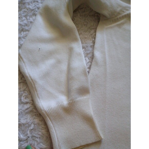 CIELO Off-ivory Women's Cardigan, Medium Pearl bottom - Picture 14 of 15
